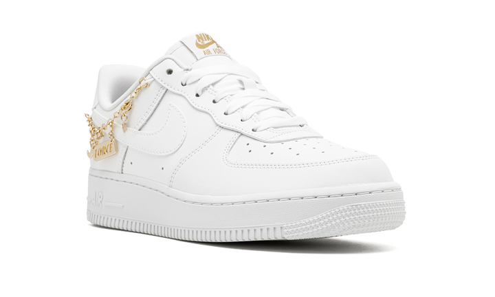 NIKE AIR FORCE 1 LOW LX WHITE PENDANT (WOMEN&