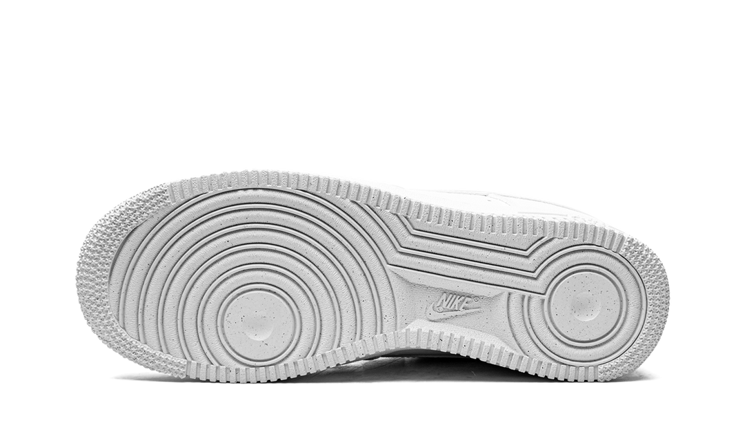 NIKE AIR FORCE 1 LOW NEXT NATURE WHITE METALLIC GREY (WOMEN&