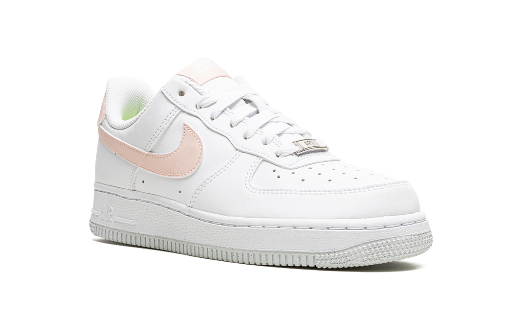 NIKE AIR FORCE 1 LOW NEXT NATURE WHITE PALE CORAL