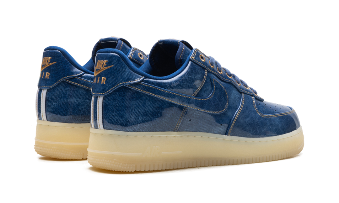 NIKE AIR FORCE 1 LOW PATENT DENIM — Stock