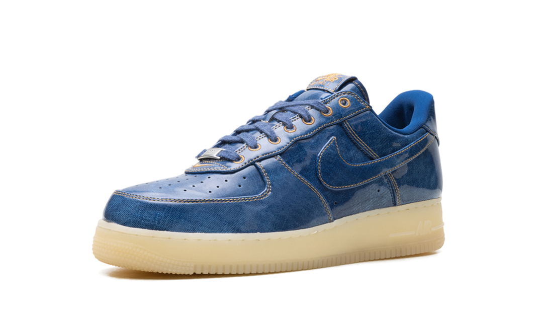 NIKE AIR FORCE 1 LOW PATENT DENIM — Stock