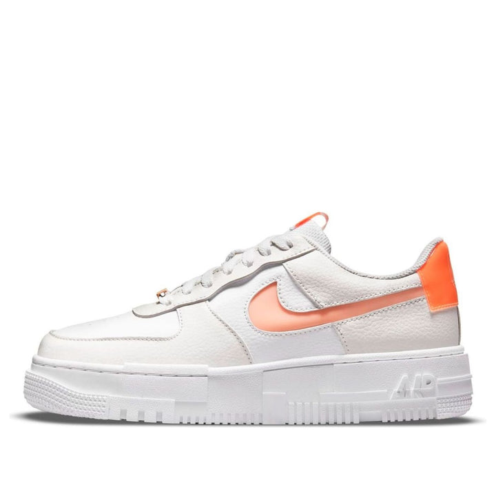 NIKE AIR FORCE 1 LOW PIXEL WHITE ORANGE