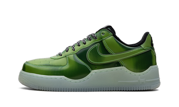 NIKE AIR FORCE 1 LOW PREMIUM LEBRON JAMES LA VOLTAGE GREEN — Stock