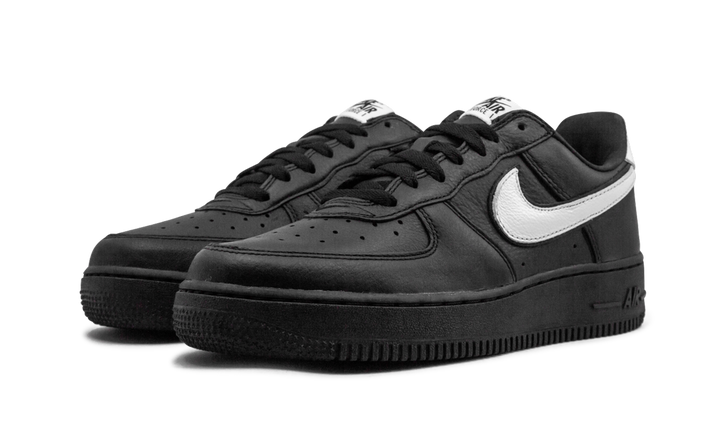 NIKE AIR FORCE 1 LOW RETRO BLACK WHITE QS
