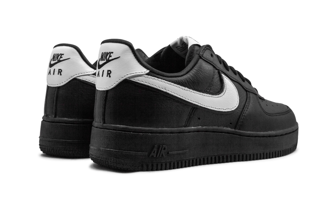 NIKE AIR FORCE 1 LOW RETRO BLACK WHITE QS