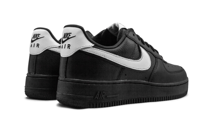 NIKE AIR FORCE 1 LOW RETRO BLACK WHITE QS