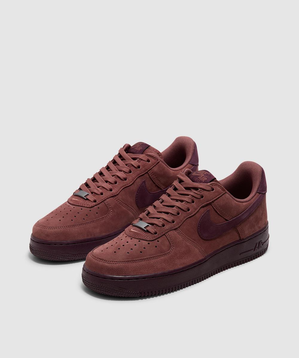 NIKE AIR FORCE 1 LOW RETRO PREMIUM QS RED SEPIA MAHOGANY BADGELESS