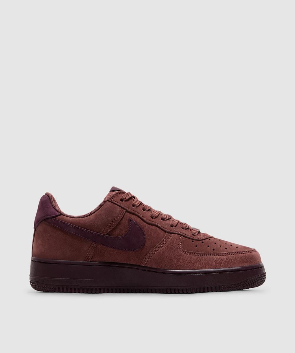 NIKE AIR FORCE 1 LOW RETRO PREMIUM QS RED SEPIA MAHOGANY BADGELESS