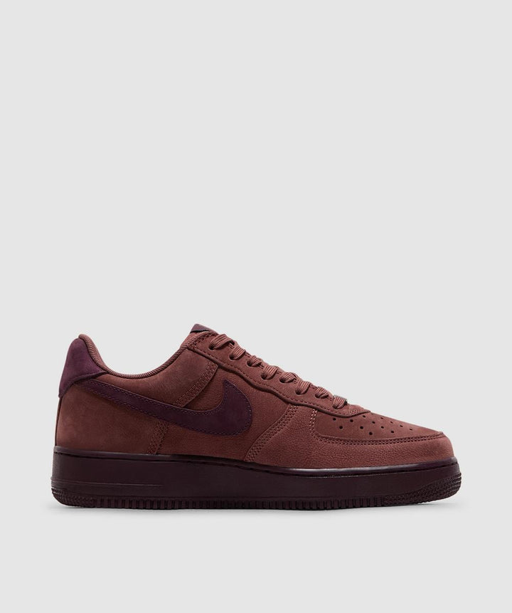 NIKE AIR FORCE 1 LOW RETRO PREMIUM QS RED SEPIA MAHOGANY BADGELESS