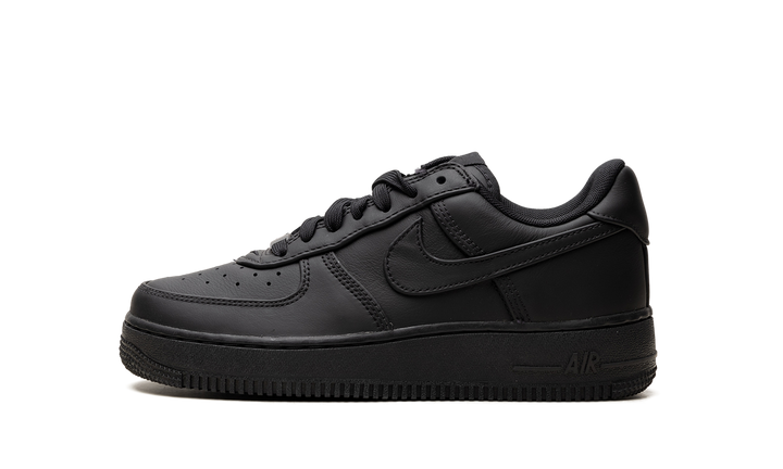 NIKE AIR FORCE 1 LOW RETRO PREMIUM TRIPLE BLACK BADGELESS