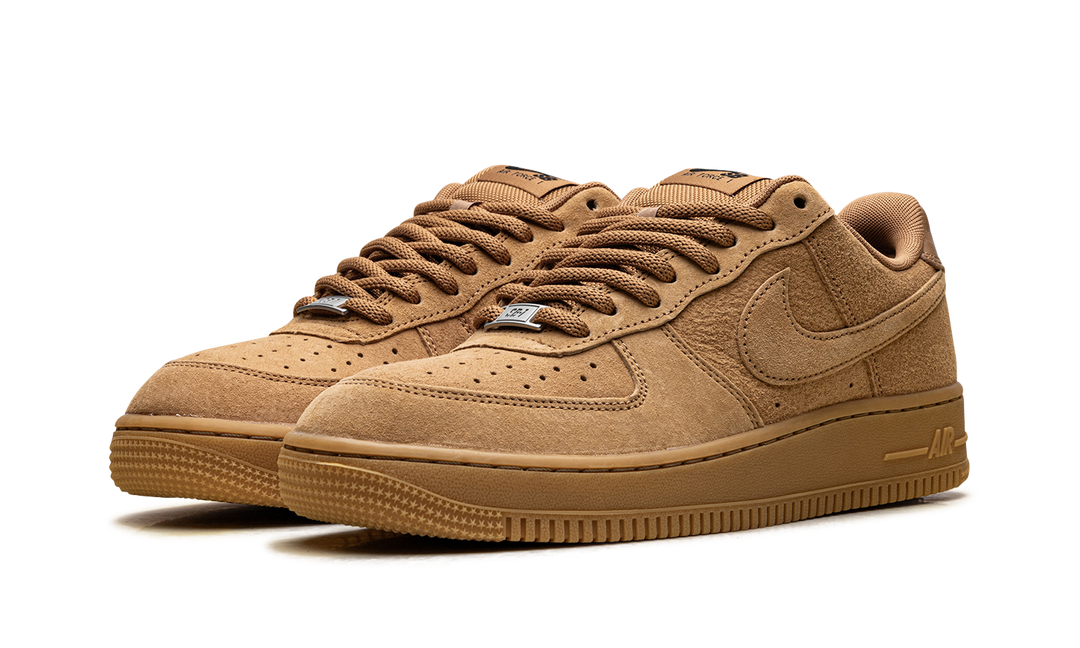 NIKE AIR FORCE 1 LOW SB FLAX
