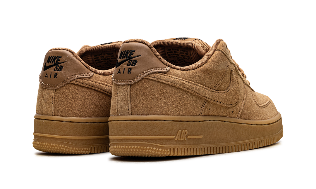 NIKE AIR FORCE 1 LOW SB FLAX