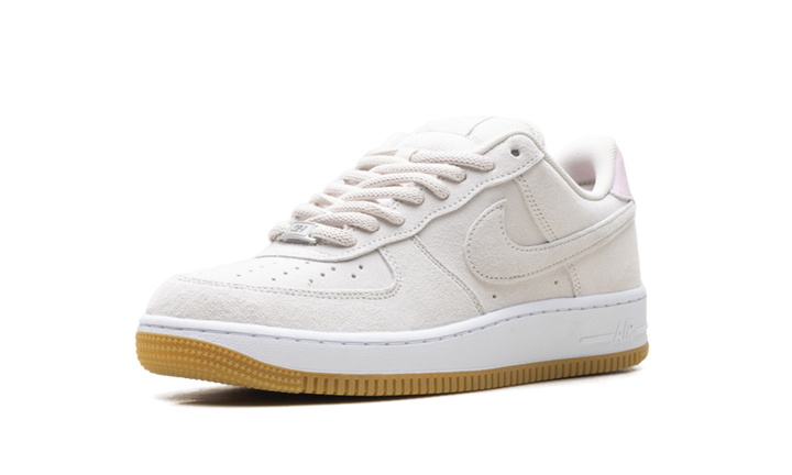 NIKE AIR FORCE 1 LOW SB LIGHT OREWOOD BROWN PINK