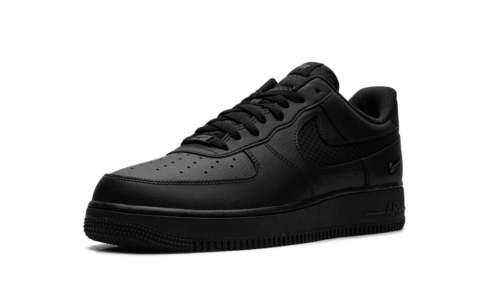 NIKE AIR FORCE 1 LOW SE TRIPLE BLACK RIPSTOP