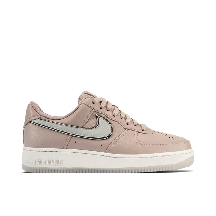NIKE AIR FORCE 1 LOW SP A MA MANIÉRE WHILE YOU WERE SLEEPING — Stock 