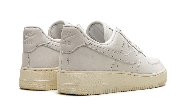 NIKE AIR FORCE 1 LOW SUMMIT WHITE WOMENS
