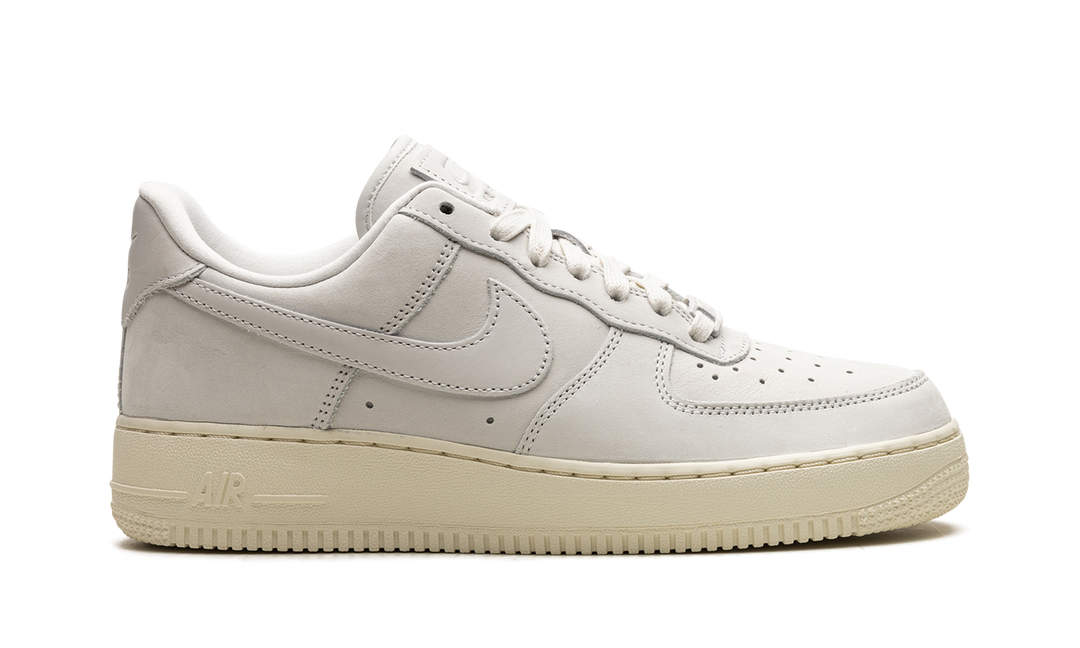 NIKE AIR FORCE 1 LOW SUMMIT WHITE WOMENS