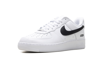NIKE AIR FORCE 1 LOW SUPREME BLACK WHITE