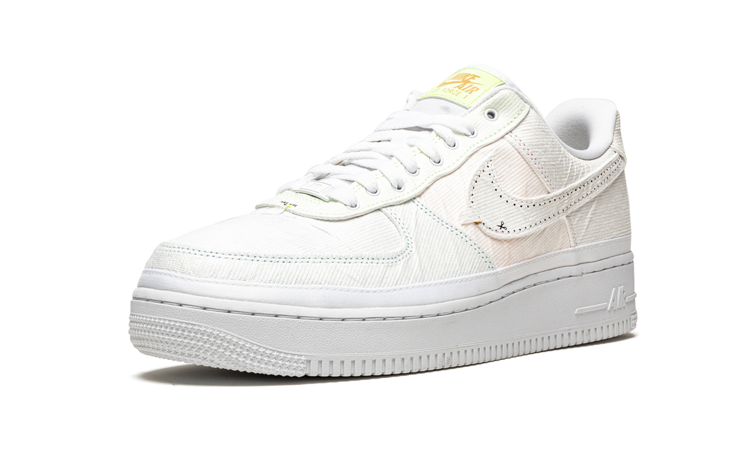 NIKE AIR FORCE 1 LOW TEAR-AWAY ARCTIC PUNCH SESAME