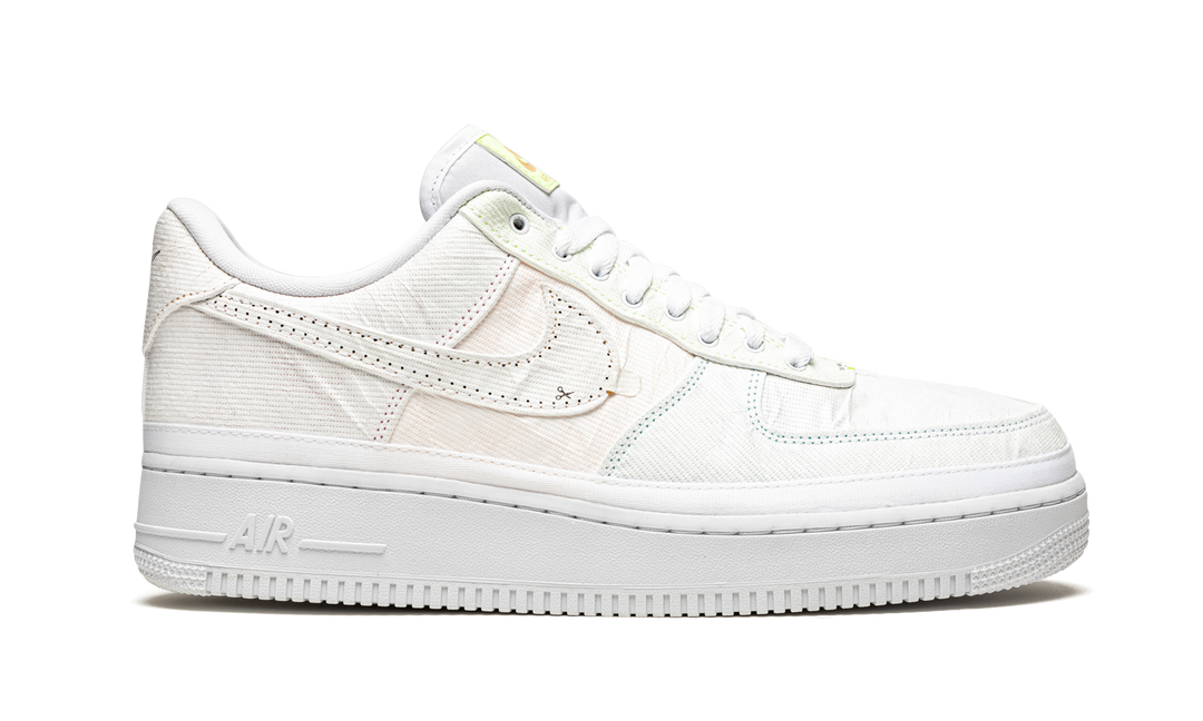 NIKE AIR FORCE 1 LOW TEAR-AWAY ARCTIC PUNCH SESAME
