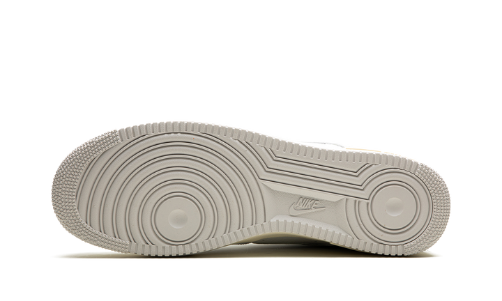 NIKE AIR FORCE 1 LOW TOLL FREE WHITE