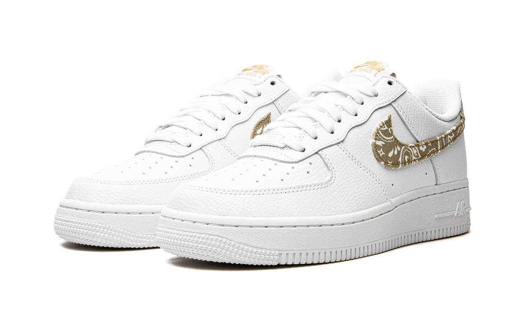 NIKE AIR FORCE 1 LOW WHITE BARLEY WOMENS
