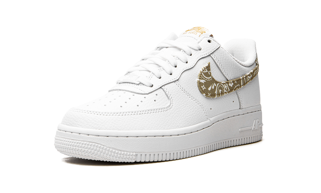 NIKE AIR FORCE 1 LOW WHITE BARLEY WOMENS