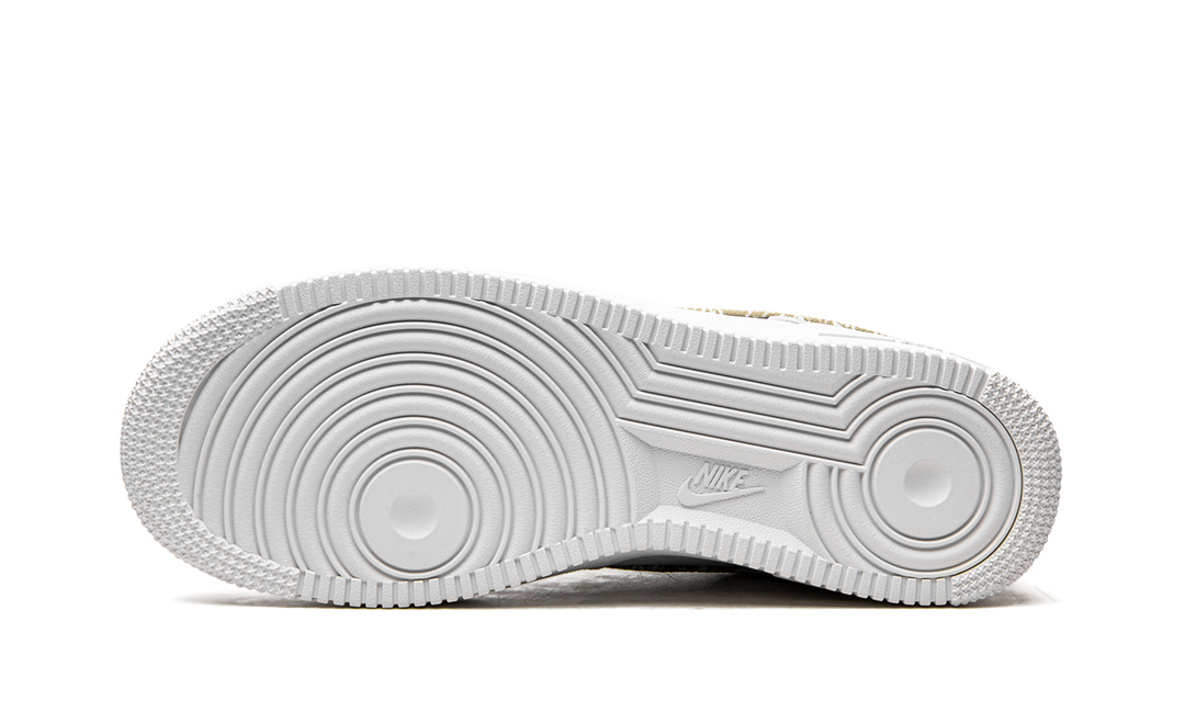NIKE AIR FORCE 1 LOW WHITE BARLEY WOMENS