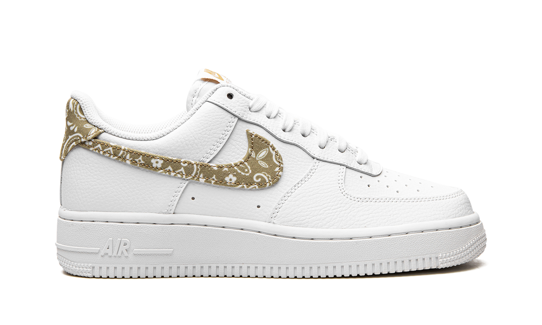 NIKE AIR FORCE 1 LOW WHITE BARLEY WOMENS