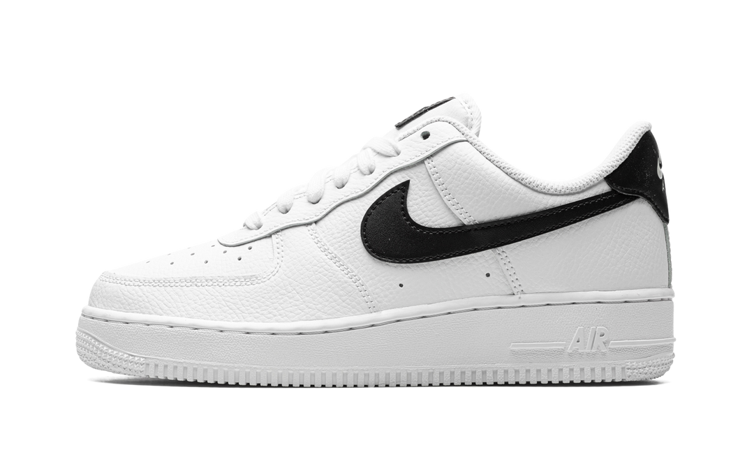 NIKE AIR FORCE 1 LOW WHITE BLACK (WOMEN&