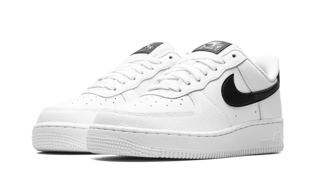 NIKE AIR FORCE 1 LOW WHITE BLACK (WOMEN&