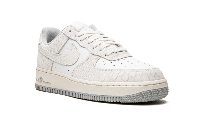 NIKE AIR FORCE 1 LOW WHITE PYTHON WOMENS