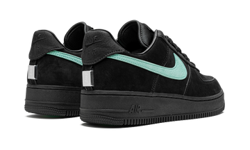 NIKE AIR FORCE 1 LOW X TIFFANY & CO. TIFFANY BLUE — Stock