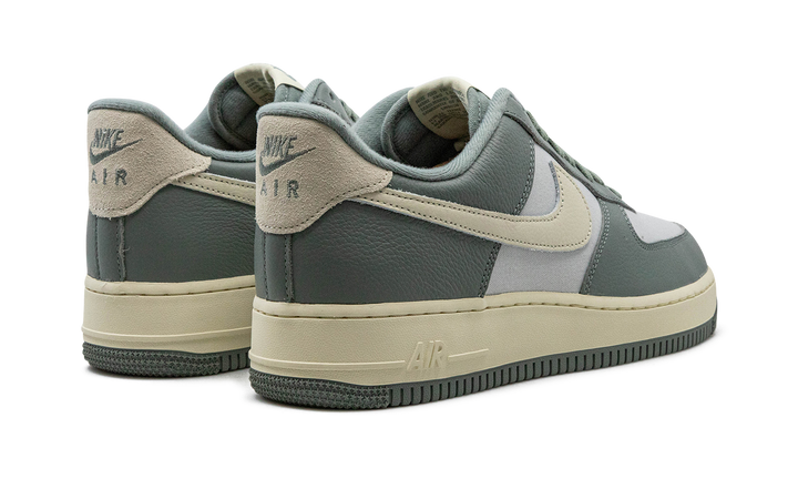 NIKE AIR FORCE 1 LX COCONUT MILK MICA GREEN