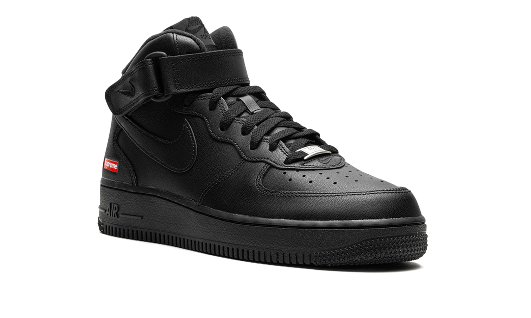 NIKE AIR FORCE 1 MID SUPREME BLACK — Stock 