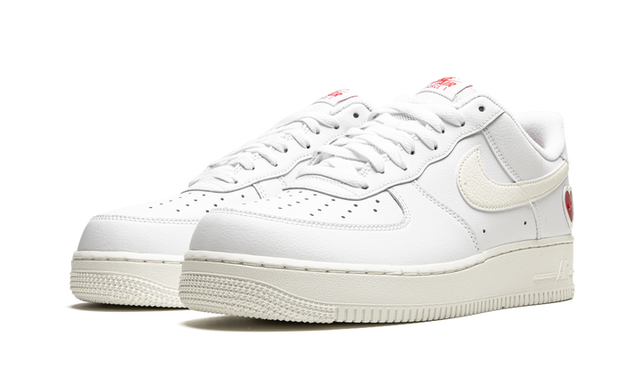 NIKE AIR FORCE 1 VALENTINE’S DAY
