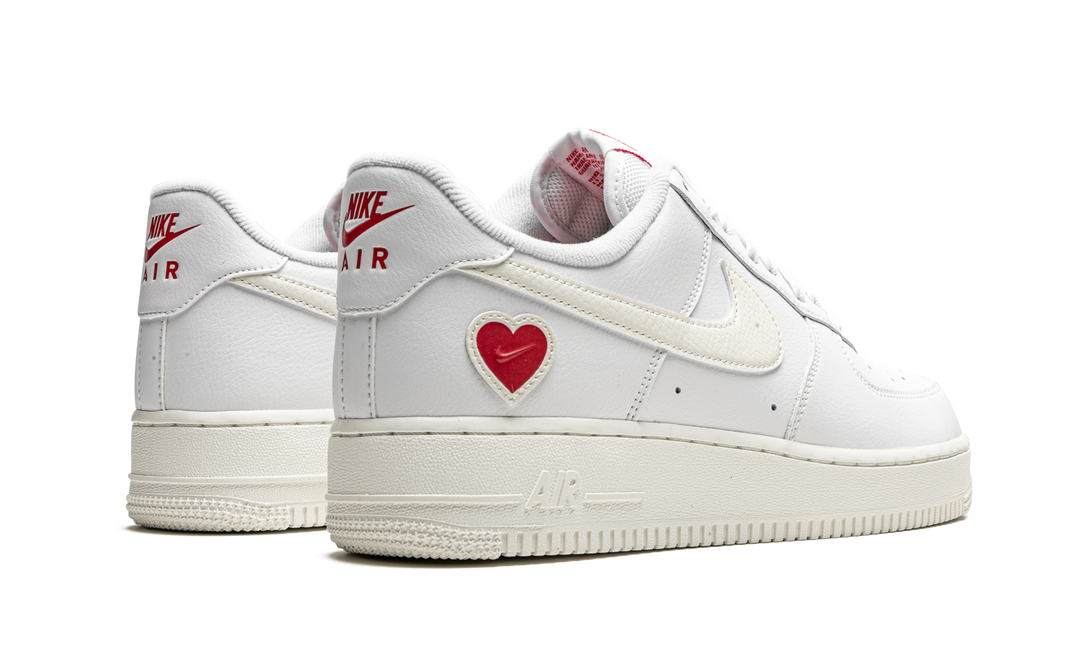 NIKE AIR FORCE 1 VALENTINE’S DAY