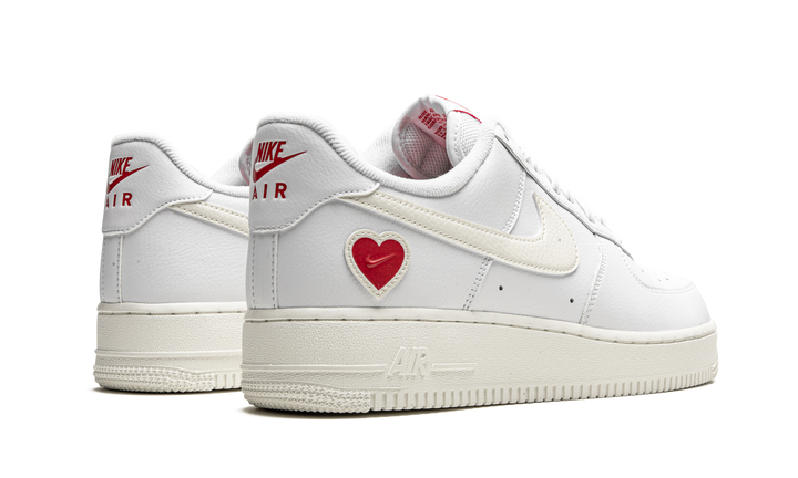 NIKE AIR FORCE 1 VALENTINE’S DAY