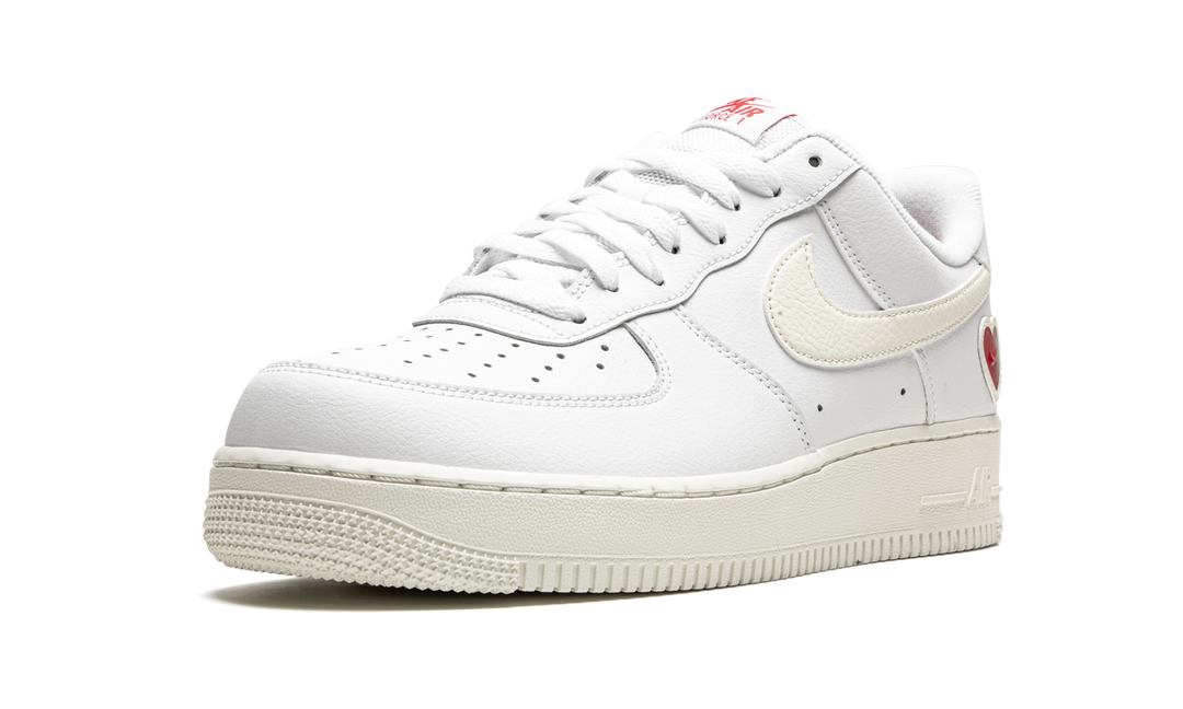 NIKE AIR FORCE 1 VALENTINE’S DAY