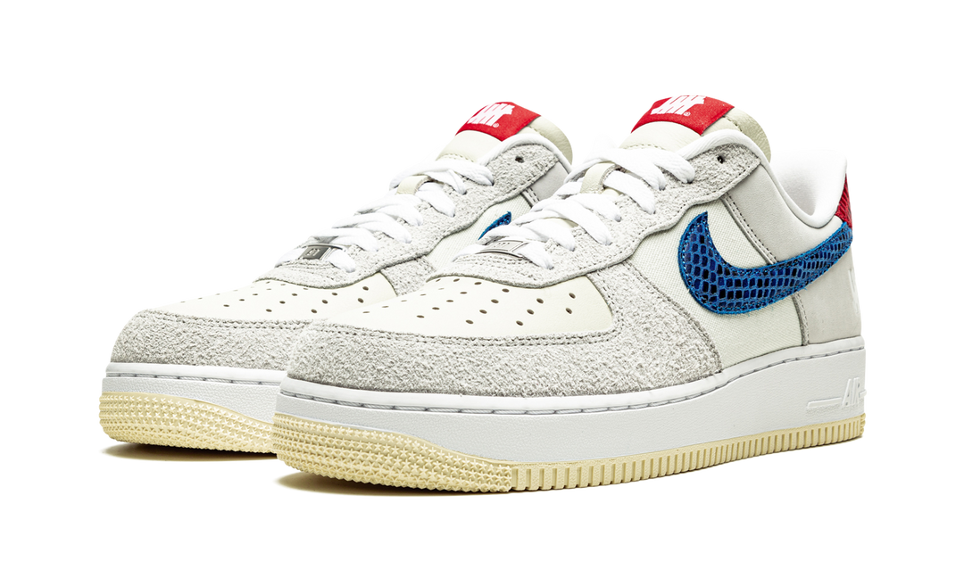 NIKE AIR FORCE 1 X UNDEFEATED 5 ON IT