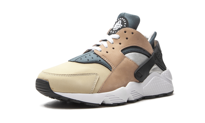 NIKE AIR HUARACHE ESCAPE 2021
