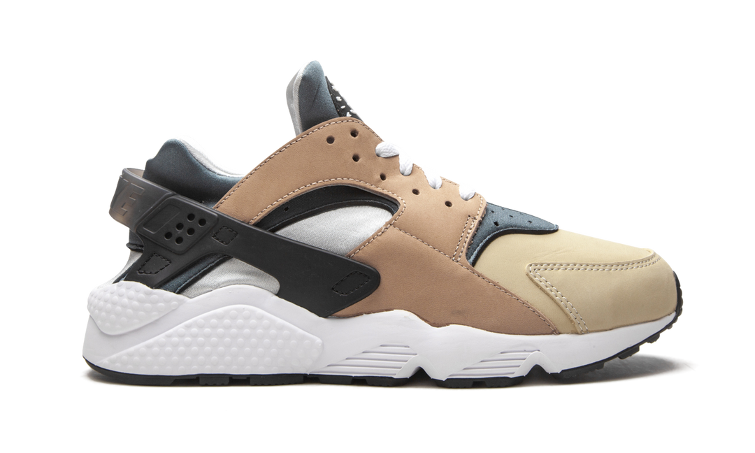 NIKE AIR HUARACHE ESCAPE 2021