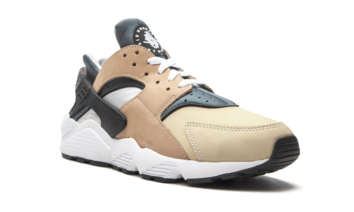 NIKE AIR HUARACHE ESCAPE 2021