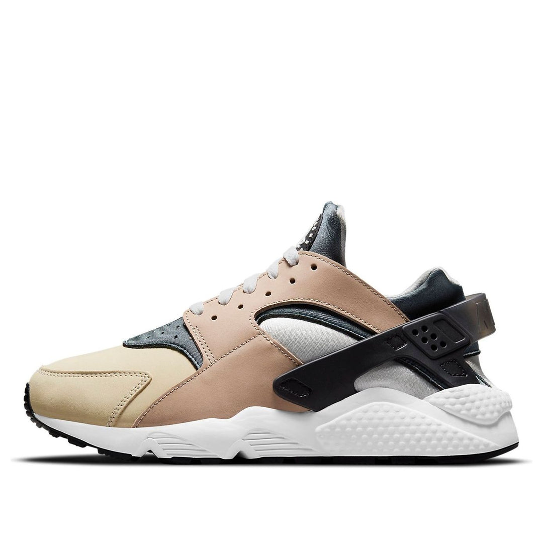 NIKE AIR HUARACHE ESCAPE 2021