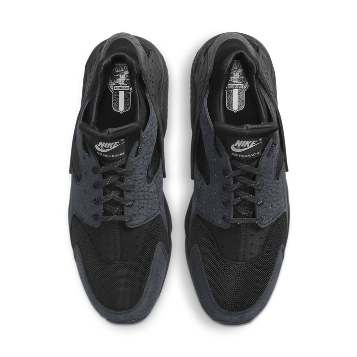 NIKE AIR HUARACHE HYPERLOCAL LONDON TRIPLE BLACK