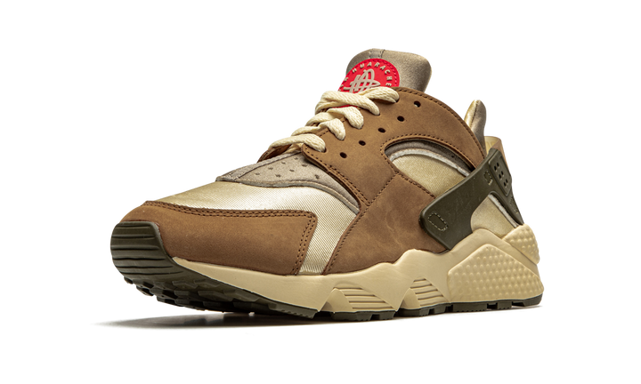NIKE AIR HUARACHE STUSSY DESERT OAK 2021