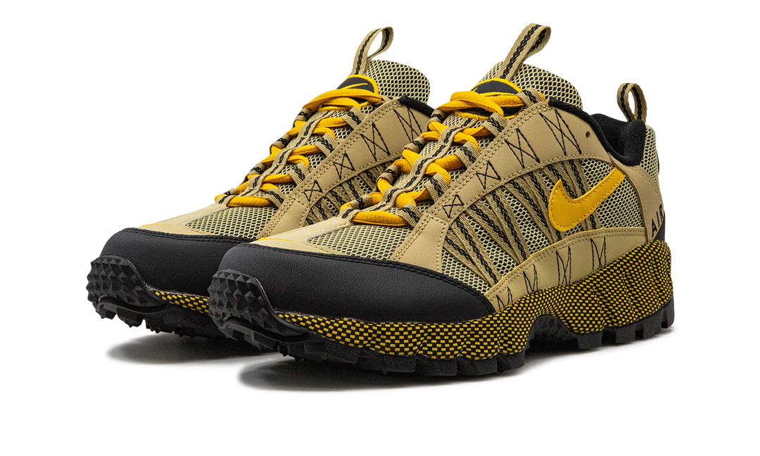 NIKE AIR HUMARA QS WHEAT GRASS