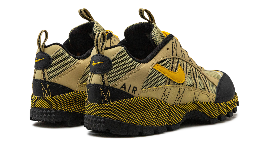 NIKE AIR HUMARA QS WHEAT GRASS