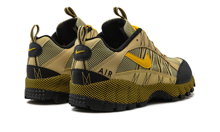 NIKE AIR HUMARA QS WHEAT GRASS