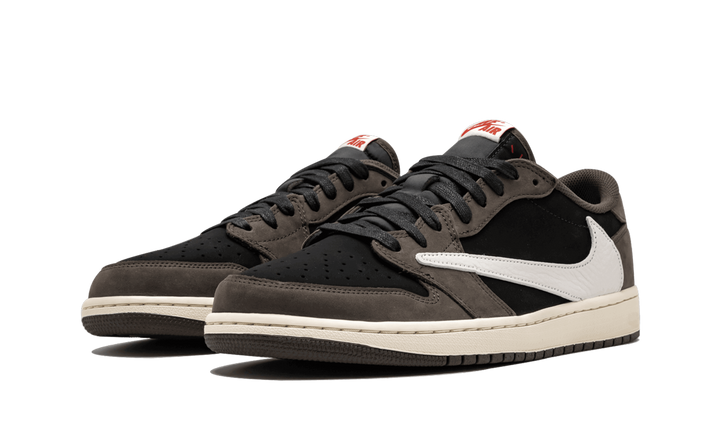 NIKE AIR JORDAN 1 LOW X TRAVIS SCOTT CACTUS JACK